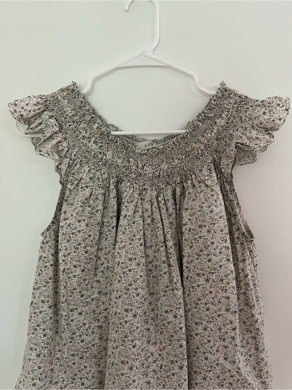 Doen Cream Floral Smocked Ruffle-Sleeve Kids Dress